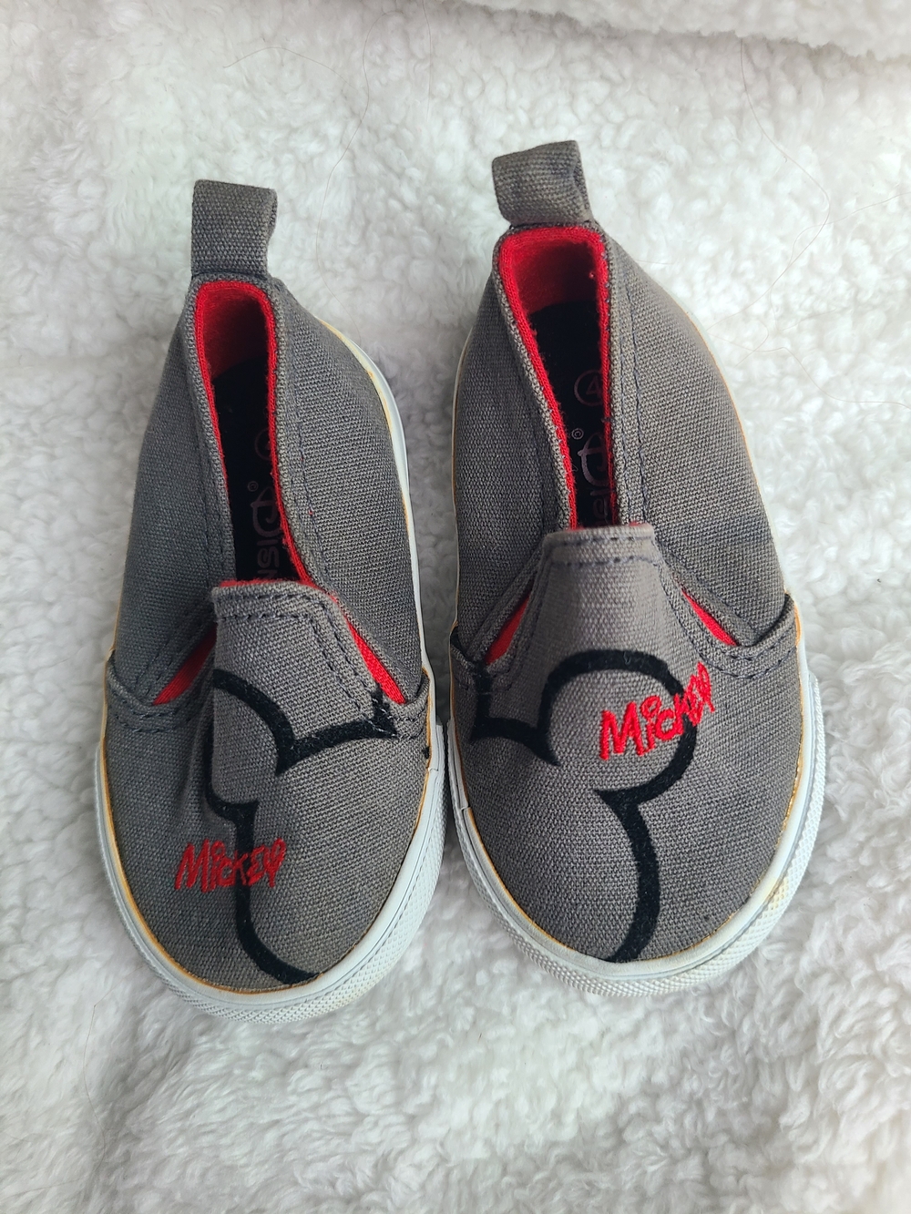 Kids Slip-On Canvas Shoes Mickey Size 4